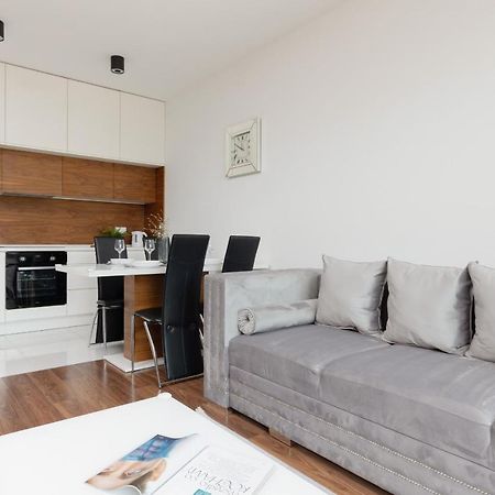 Glamorous Wilanow Apartment By Renters Warsaw Exterior photo