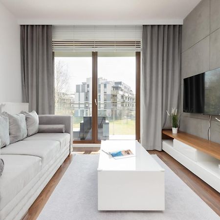 Glamorous Wilanow Apartment By Renters Warsaw Exterior photo