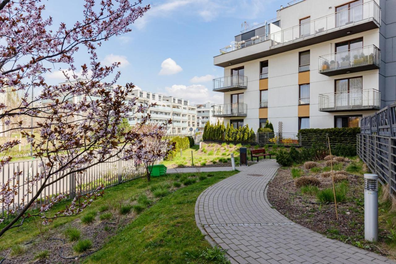Glamorous Wilanow Apartment By Renters Warsaw Exterior photo