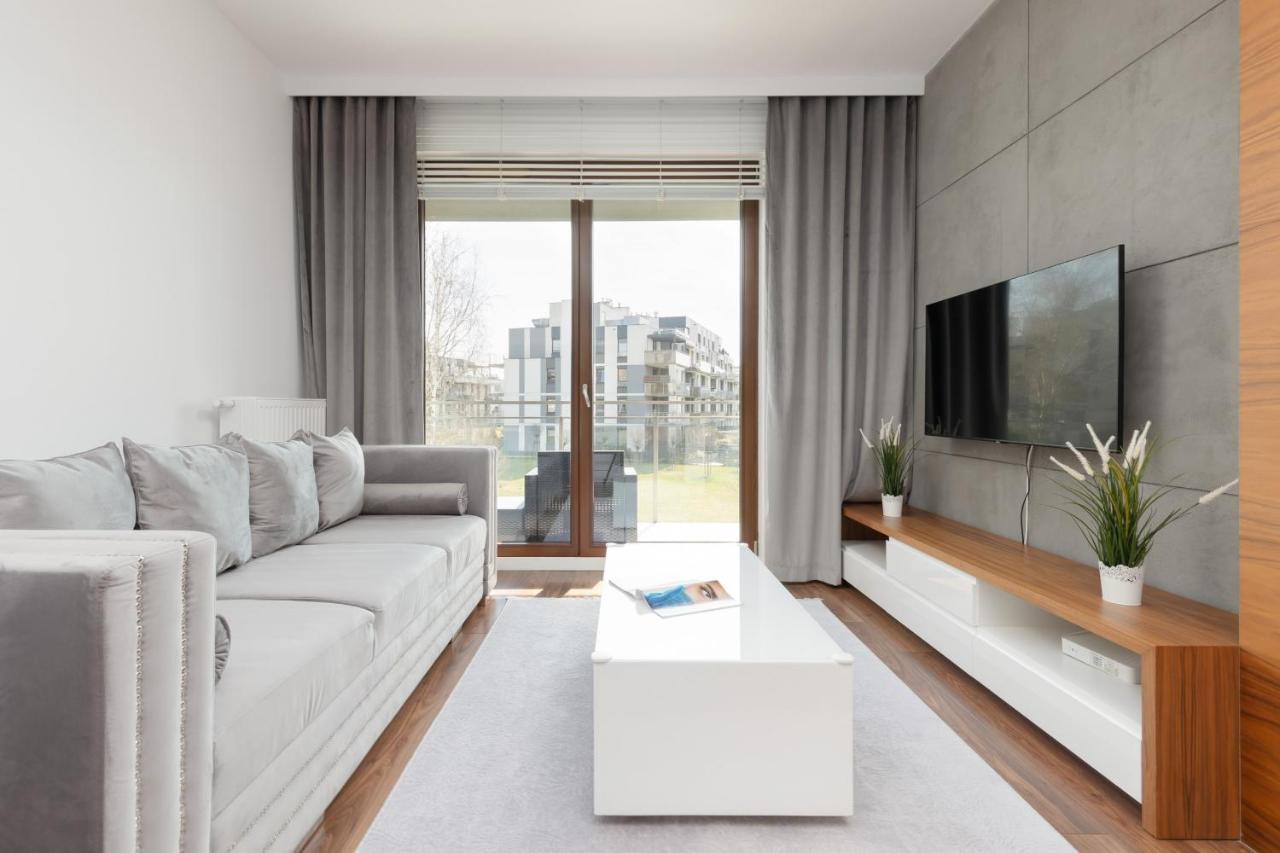 Glamorous Wilanow Apartment By Renters Warsaw Exterior photo